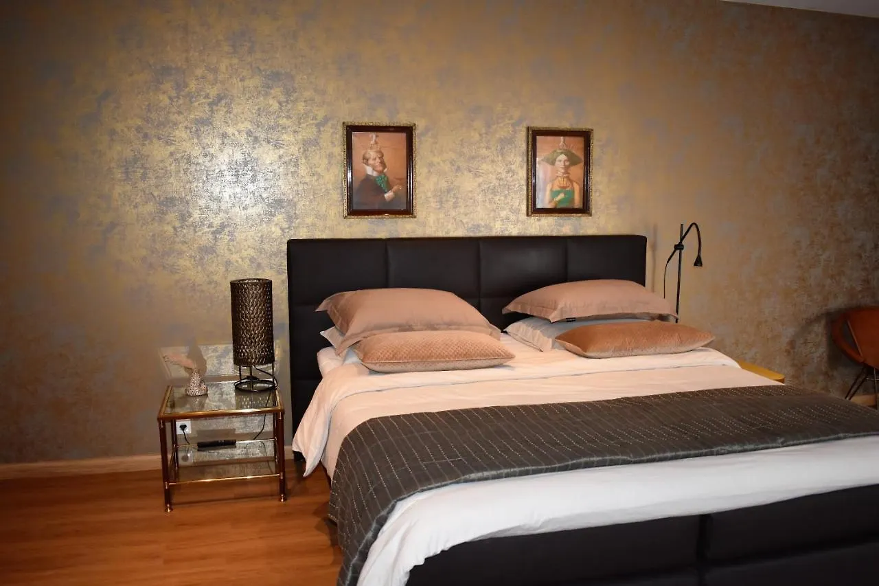 De Oude Limonadefabriek Bed and Breakfast Beek  Bed & Breakfast Beek (Limburg)
